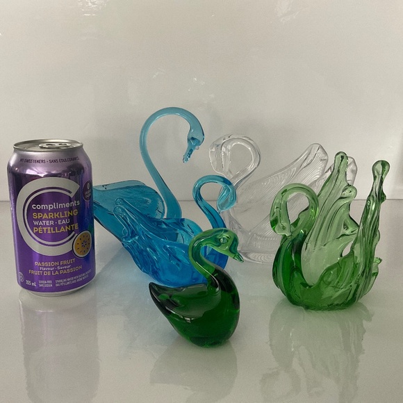 VINTAGE MCM 5 PC COLLECTION OF SWANS HANDBLOWN GLASS CHALET ETC - Picture 5 of 6